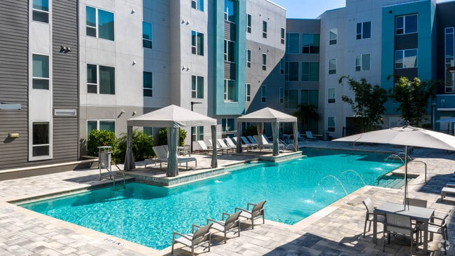 new operator - What is the 'new' keyword in JavaScript? - Stack OverflowNumber of questions askedNumber of questions that received an answerNumber of comments postedNumber of upvotes on postsPopular tagsPopular unanswered question visual data 5