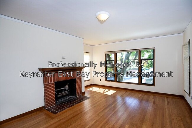 Building Photo - 2522 Hilgard Ave