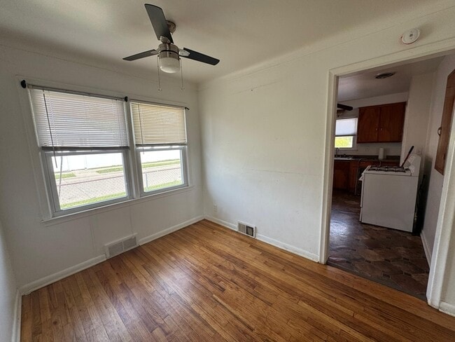Foto del edificio - 14615 Stephens Rd