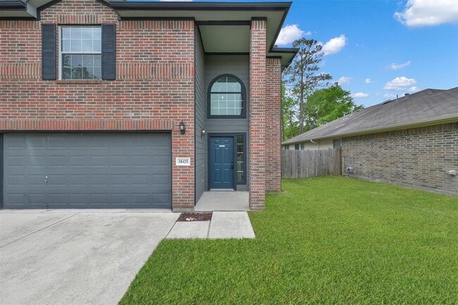 Building Photo - 18425 Sunrise Pines Dr