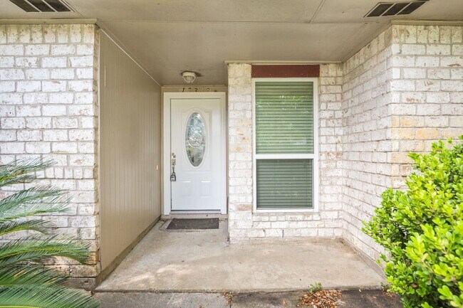 Building Photo - 15303 Tonya Dr