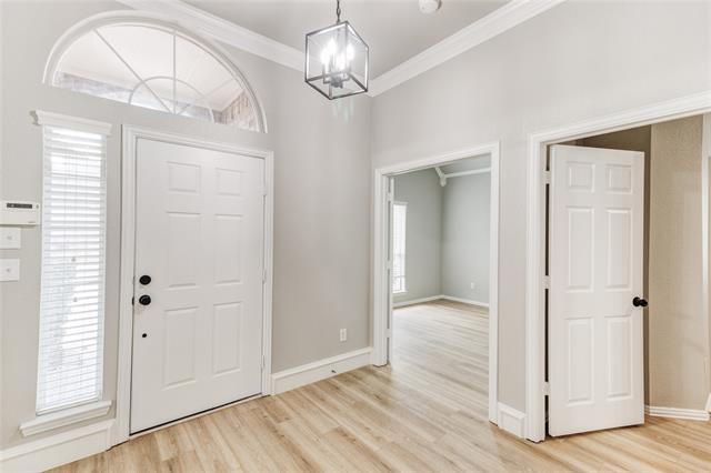 Foto del edificio - 9224 Cedardale Dr