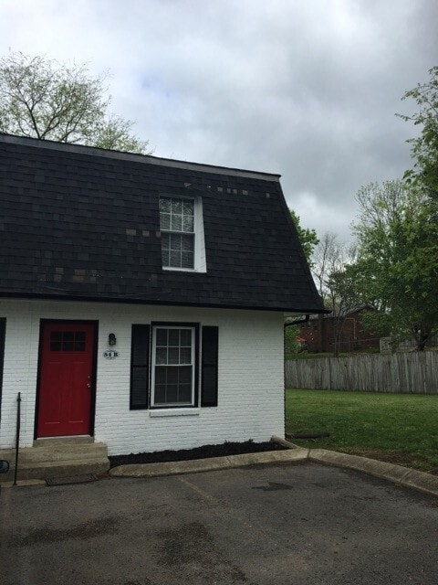 Building Photo - 54 E Caldwell St