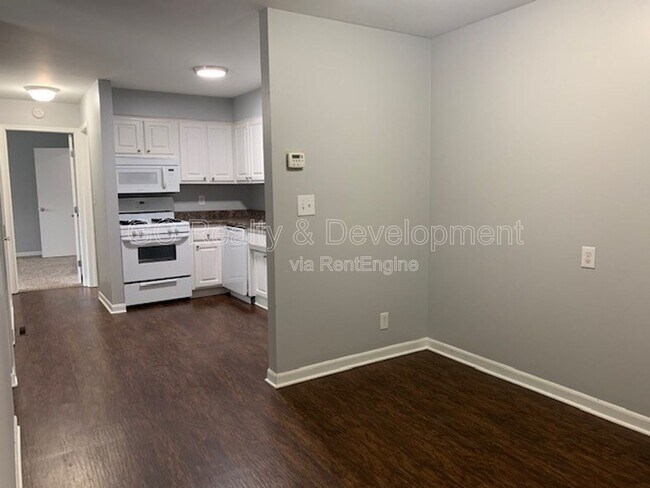 Foto del edificio - 12 Simpson St