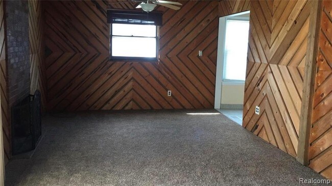 Building Photo - 4673 Dearborndale