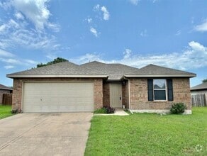 Building Photo - 318 Charleston Dr