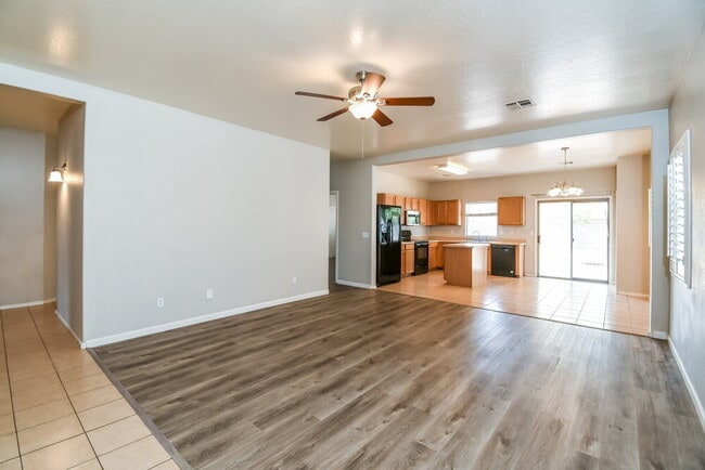 Building Photo - 1937 E Lusitano Loop