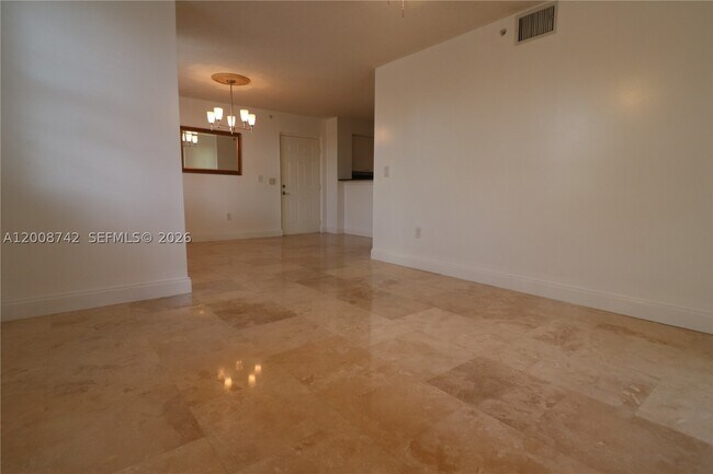 Foto del edificio - 4836 N State Rd 7