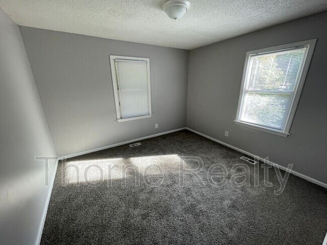 Foto del edificio - 1340 Dogwood Ave