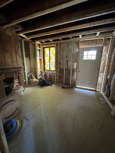 Building Photo - 914 Tyson St