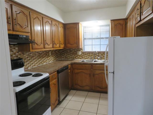 Building Photo - 444 Finch Dr