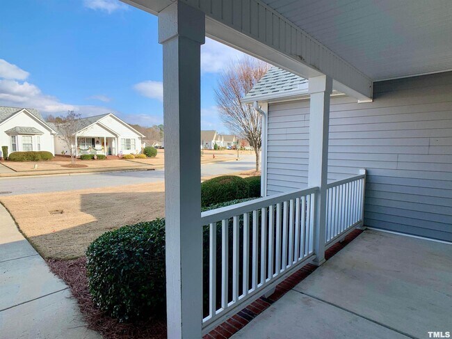 Foto del edificio - 29 Moss Creek Dr