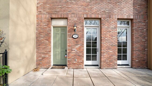 Building Photo - 192 Sunol St