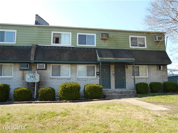 Primary Photo - 755 Guy Ave