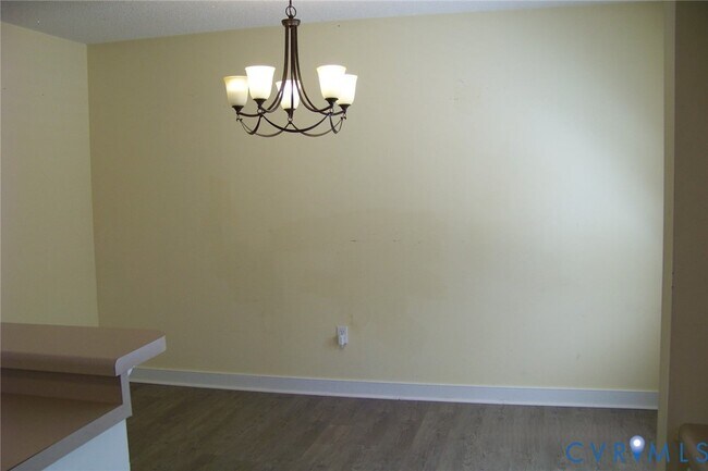 Foto del edificio - 22925 Pheasant Ct