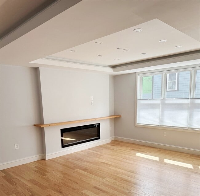 Building Photo - 17 Fremont St