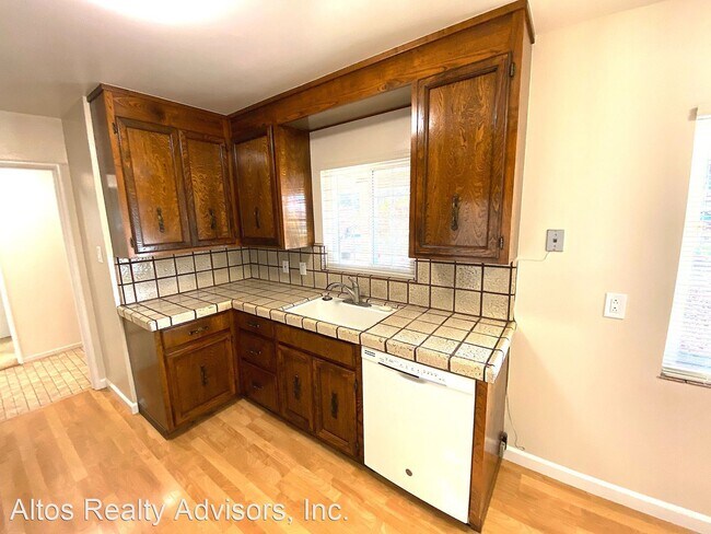 Building Photo - 3 br, 2 bath House - 756 Alice Avenue