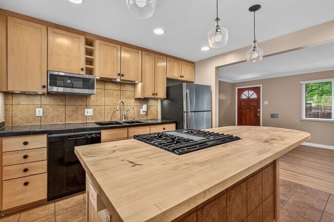 Beautiful Cherry Creek Condo - Beautiful Cherry Creek Condo