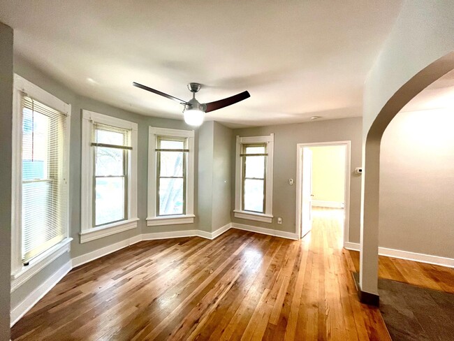 Dining area - 56 E College Ave