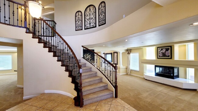 Building Photo - 8586 Silver Coast St