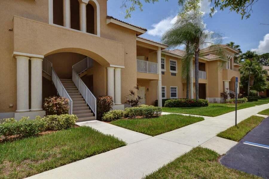 Primary Photo - 8033 Carnoustie Pl