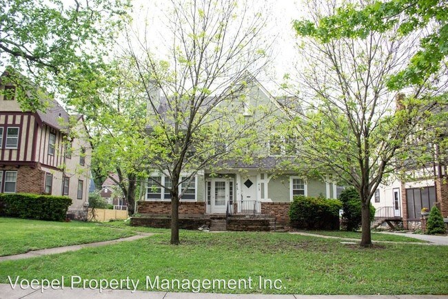 Building Photo - 415-415 E Meyer Blvd