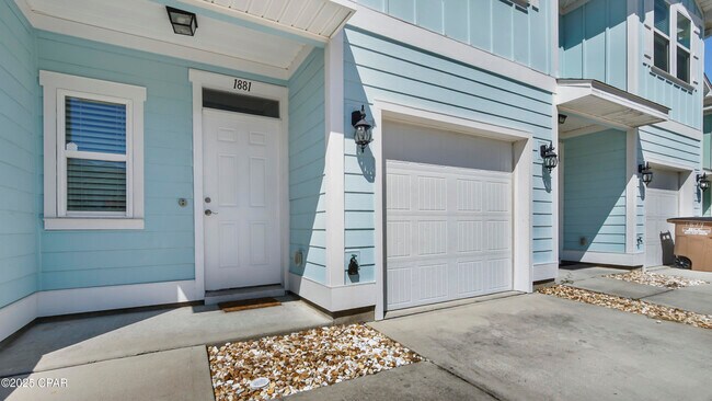 Building Photo - 1881 Pointe Dr