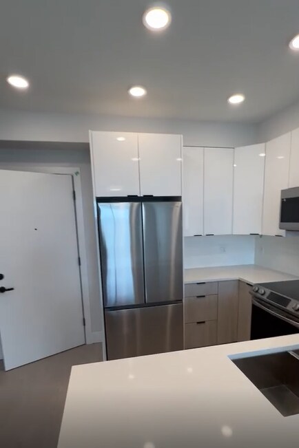 Photo du bâtiment - 20360 Logan Av