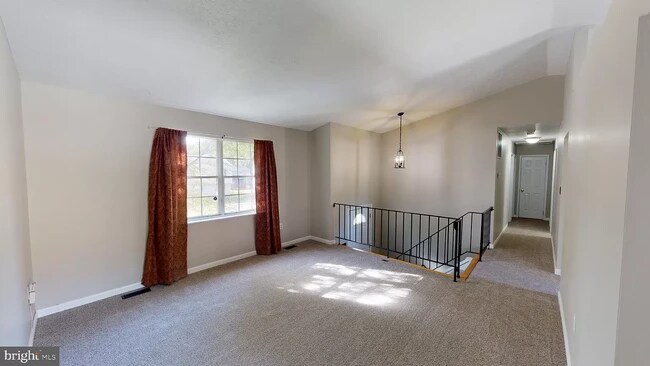 Sala de estar - 22234 Hawthorne Way