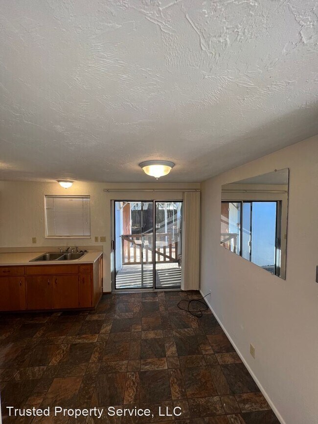 Building Photo - 2 br, 1 bath House - 921 Virgil Ave.