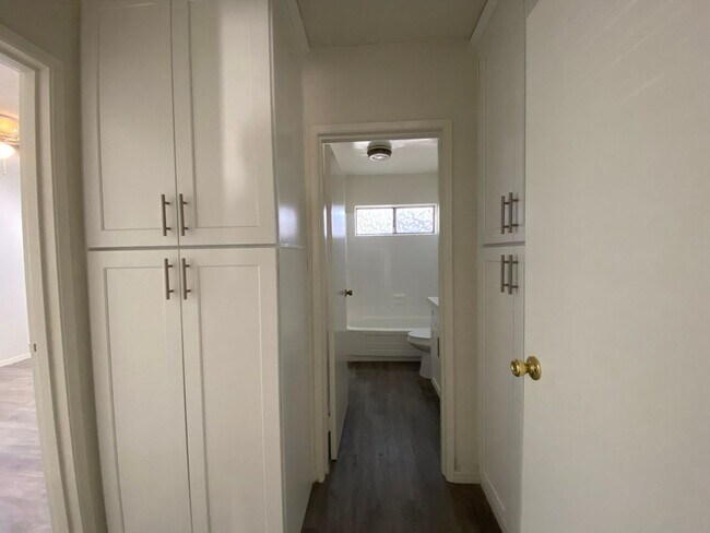 Foto del edificio - 7766 Wyngate St