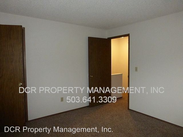Building Photo - 6732 SW 196th Ave