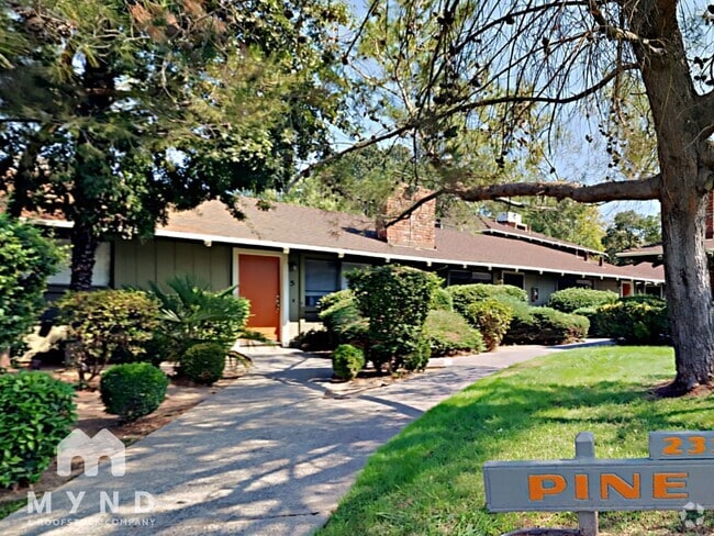 Building Photo - 2336 Villanova Cir