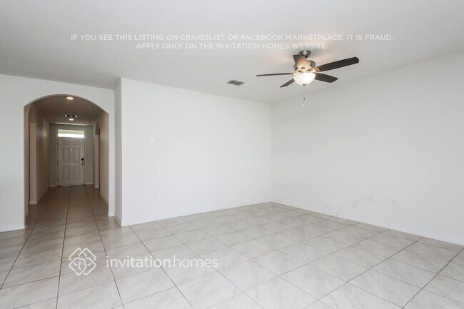 Foto del edificio - 5117 Fiddlewood Way