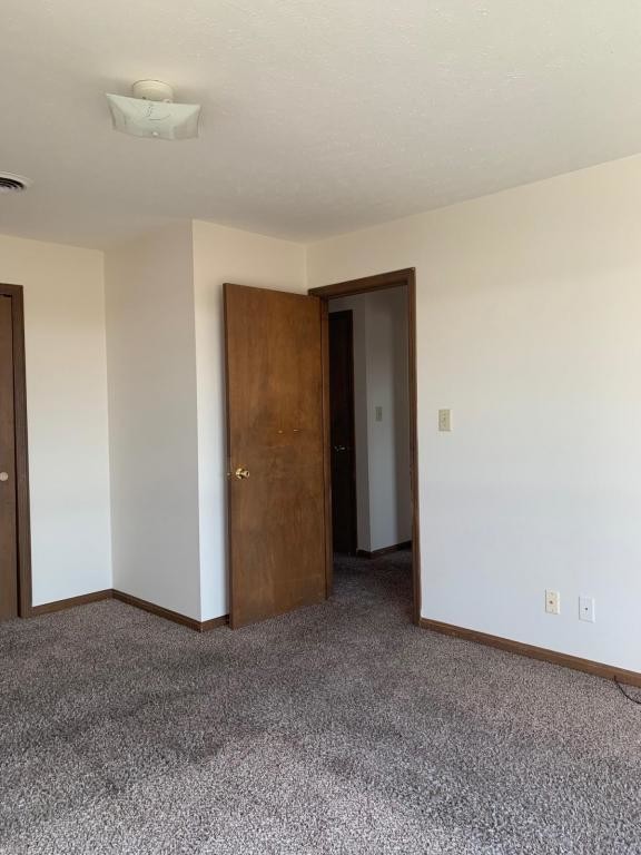 Building Photo - 571 East 43rd 1/2 Drive #3