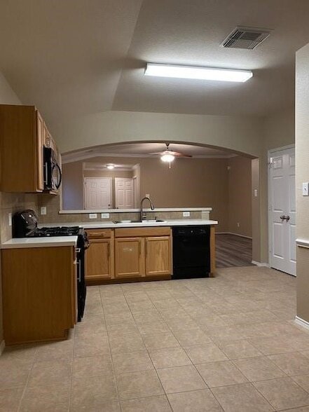 Foto del edificio - 13001 Trail Manor Dr