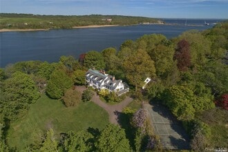 Building Photo - 435 Bryant Ave