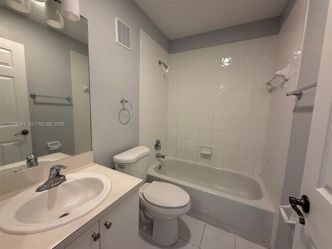 Foto del edificio - 2324 SE 23rd St