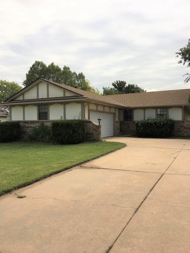 Foto del edificio - 3 bedroom 2 bath home in Derby, KS