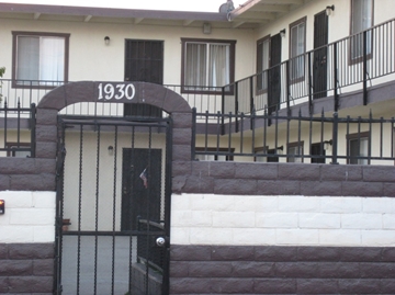 Entrance - Casa Lobelia Apartments