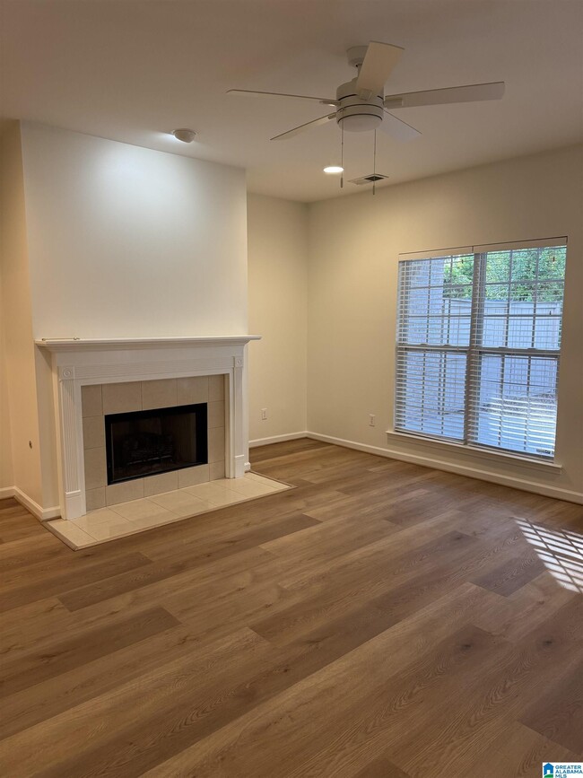 Building Photo - 521 Reach Dr