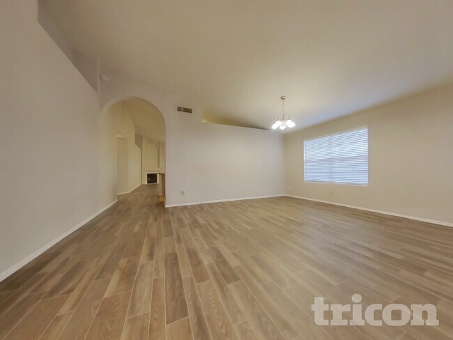 Building Photo - 4340 W Misty Willow Ln