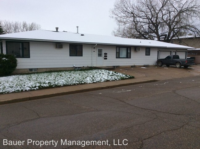 Building Photo - 331 9th Ave E