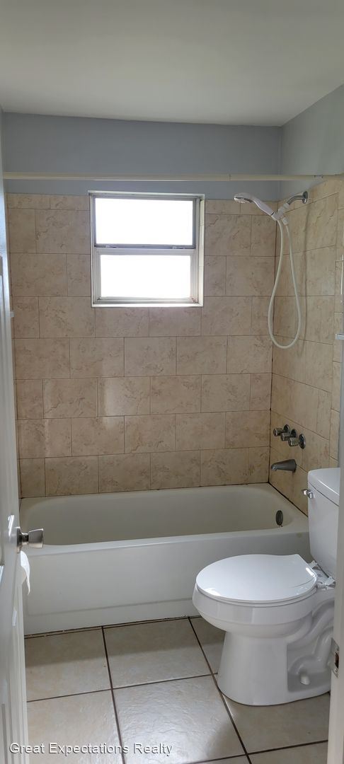Foto del edificio - 3 br, 1 bath House - 6321 NW 57th Ave