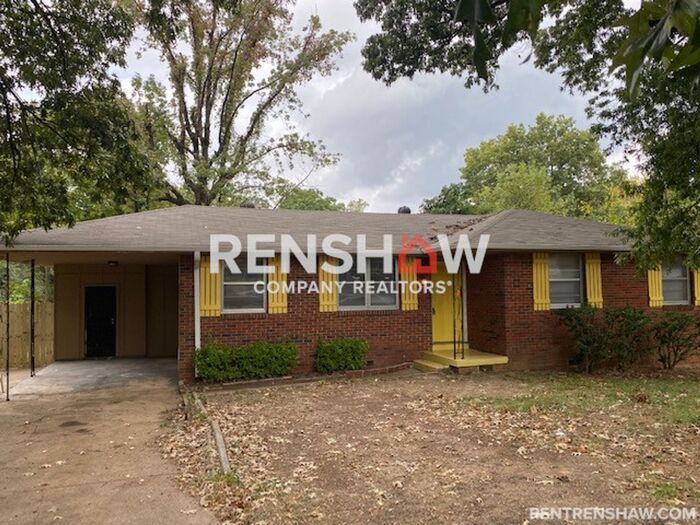 Primary Photo - 1330 Busby Cove