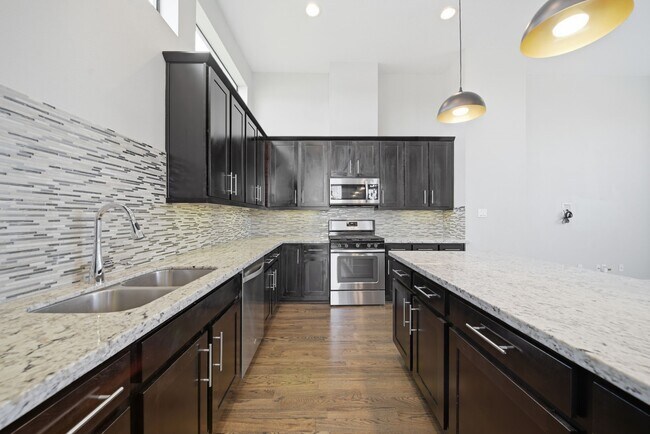 Foto del edificio - 1814 Thompson St