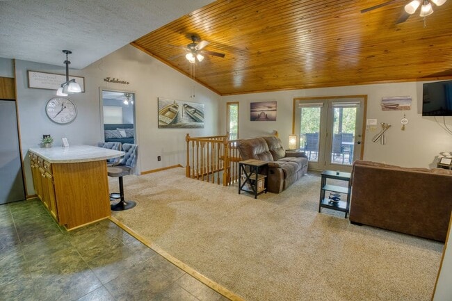 Building Photo - Monthly Waterfront Cabin with Slip