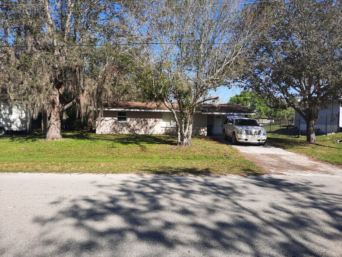 Vista de la calle - 4722 Fairway Dr S