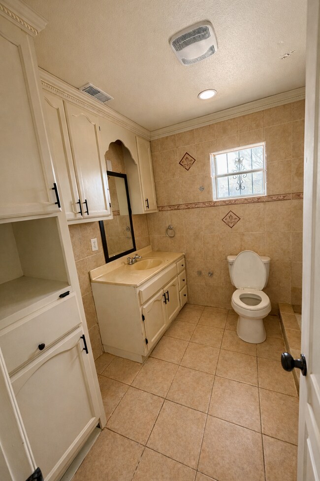 Building Photo - 7516 Rosebud