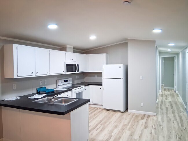 Foto del edificio - 16 Deerwood Park